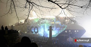 Chrzest promu "Jantar Unity" w Szczecinie. Na finał pokaz mappingu na burcie statku