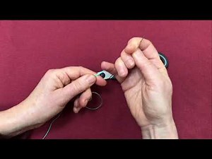 How to thread a needle (Right handed)