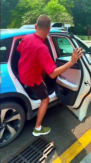 China 2035 - autonomous driverless taxis #travel #china #automotive #robotaxi #technology