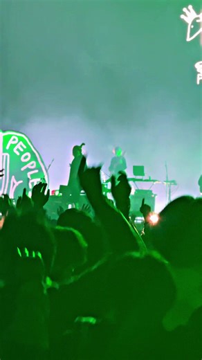 “とべって言ったらとべよ.....ﾜ---🙌🙌🙌🙌🙌” 2024.12.30 COUNTDOWN JAPAN 2425 #PEOPLE1 #フロップニク #ライブ映像