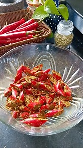 1.7K views · 11 reactions | Red chilli pickle 襤 resipe #recipe #chillipickle #food #shorts @vijaya_survashe | Vijaya Survashe | Facebook