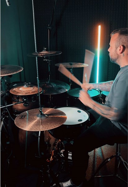 little bit jamming🥁🔥 #drums #drummer #drumming #funny #memes #meme #funtime #jammingsession #musician #talentedmusician #drummerboy #drumtok