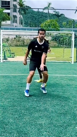 Football skills tutorial ⚽💯#football#footballskills#soccer