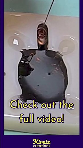 These Crystal Resin Turtles Are Absolutely Stunning