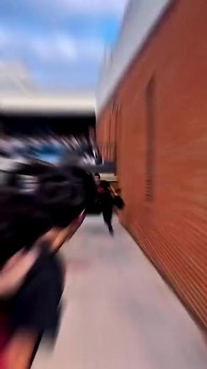 Hundreds of Students Line Up to Watch Him Run _ | TrendCast