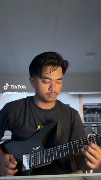 Weak SWV Guitar Cover: Beautiful Fingerstyle Performance