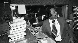 Funeral held for Pervis Spann, WVON broadcasting legend