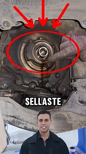 ¿Tu carro sigue tirando aceite aunque ya sellaron el cárter? No siempre es eso. Muchas veces el culpable es el retén del cigüeñal, una pieza pequeña que provoca fugas grandes. Un buen diagnóstico te ahorra dinero, tiempo y corajes.#domingoderitual #alnassr #tipsmecanicos #mechaniclife #reelsusa | Mecanic BASIC