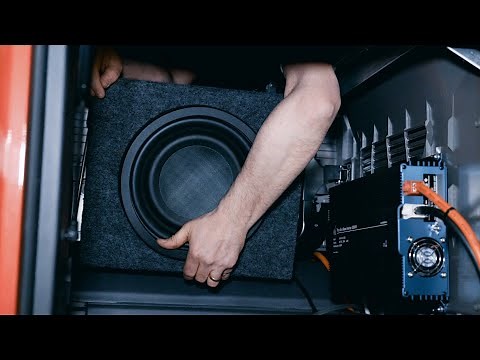 Installing a new sound system in a new Scania truck