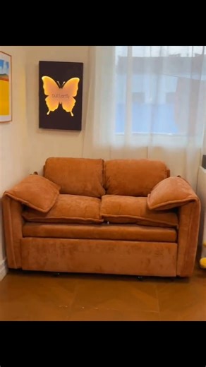 収納力と快適性を兼ね備えた🛋️2WAYソファベッド ✔ 肘付き＆背もたれ付きで安定感 ✔ ソファ・ベッド兼用の実用設計 ✔ 高反発ウレタンで長時間も快適 ✔ 収納付きでリビングをすっきり ✔ サイズ展開が豊富で家族構成に対応 毎日のくつろぎから、 来客用ベッドまで幅広く活躍。 上質な空間づくりにおすすめです✨ 【商品番号】hyt-1236 #ソファ #ソファベッド #収納家具 #北欧風インテリア #上質な暮らし #tiaro #ティアロ #sofa #sofabed #foryou #fyp #shorts #share #interior #interiordecor #interiordesign #reelsfypシ #videoviralシ | Tiarohome