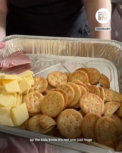 333K views · 318 reactions | These budget lunchables are so clever for kids 朗 | Lessons Learned In Life | Facebook