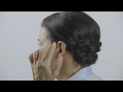 Oticon More™ miniRITE R - How to put on your hearing aids