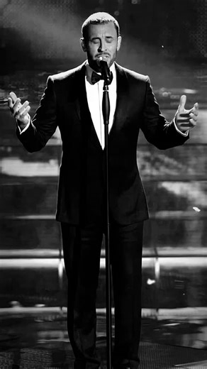 ‎شــَضـايـآ الـࢪوح‎ on Instagram‎: "الحـُبُ أعمىٰ"‎