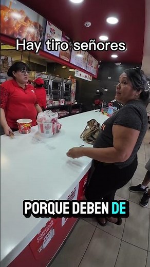 Y yo pa que quiero fresas y capsu JAJAJA#saltillo #kfc #haytiro #humor #comedia