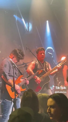 Éric Lapointe en concert privé à Limoilou