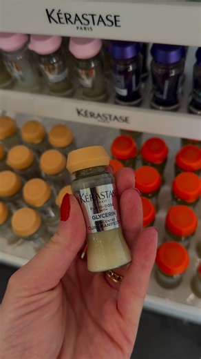 Kérastase Professional on Instagram: "To rebuild damaged, brittle curls, @ottalaussalon combines Concentré Curl Manifesto with Booster Reconstruction. This Fusio-Dose pairing hydrates with Glycerin and helps restore strength with protein to curls in need of repair—without compromising bounce or movement. Thank you, @ottalaussalon for this wonderful content! #Kerastase #KProClub #CurlyHair #FusioDose #HairCare"