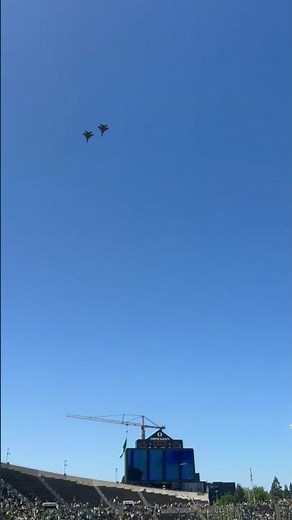 F-15 Flyover at the Oregon Ducks spring game | Jets Flyover USA Goosebumps Moment Stadium