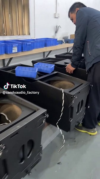 Global Shared Audio System Factory! Since our establishment in 1995, Sandy Audio has been a trusted name in the professional audio industry. With nearly three decades of experience, we blend passion and precision to deliver outstanding audio quality and reliability, ensuring our customers enjoy unparalleled sound experiences. Our state-of-the-art manufacturing facilities and skilled technical team ensure that every audio product meets the highest standards. As your trusted partner, we offer top-