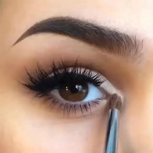 Girls Love Makeup on Reels