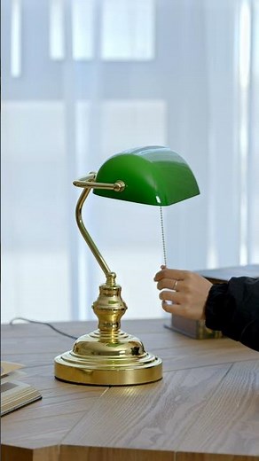 Vintage Bankers Table Lamp | Classic Desk Lighting for a Timeless Study