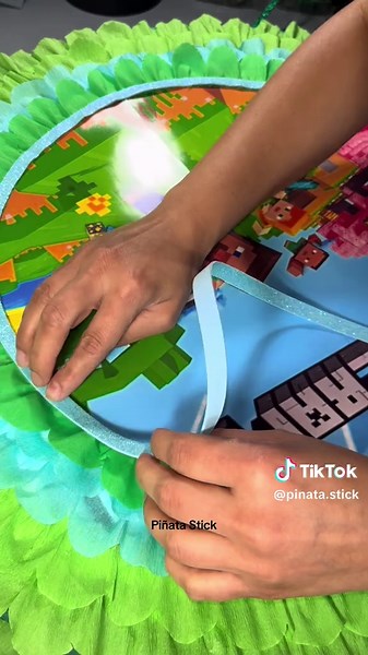 Create Your Own Piñata Steve in Minecraft