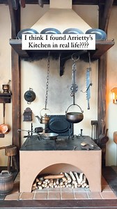 Her 86m2 on Instagram: "Ghibli in real life 🥰 This miniature kitchen was made by Thomas - a local blacksmith. Not just beautiful, it’s a fully functional kitchen!!! From candles, coffee grinders, knife, sink…. to the stove! You can spend hours and hours in this tiny kitchen to cook and bakeeee! Endless hours of passion and hard work have been poured into this. #ghibli #studioghibli #ghiblistudio #arrietty #miniature #animelife"