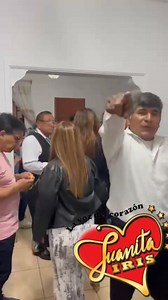 Sentir el cariño de nuestro público en cada presentación es increíble, y lo que se viene ¡será aún mejor! ❤️✨ #LaVozDelCorazón #juanitairis Contratos 📲913 992 143 - 975 865 239 | Juanita iris pagina oficial