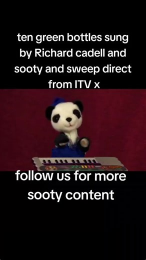10 Green Bottles Song with Sooty and Sweep