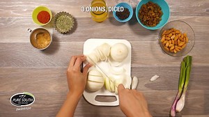 Feast like a king with PURE SOUTH LAMB and Sultana Empanada. Find out how to create this majestic dish for your loved ones now! Visit http://bit.ly/2lFBIe9 for the full recipe. #puresouth #NewZealand #NZlamb #NZbeef #grassfed #freerange #cooperative #farmfresh2u #recipes | Pure South Malaysia