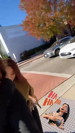 Wow 🤩 wb ces 1 kiag nawb 😆😆😜😇🥱 | Jennifer Lee