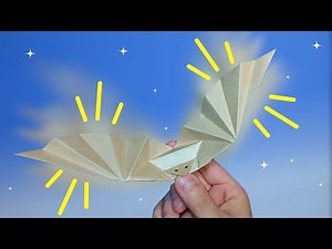 The bat is flapping its wings. 🦇 Movable origami.