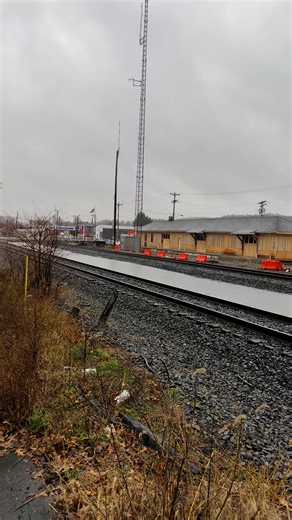 2.7K views · 139 reactions | NS with a UP cruising by in the rain. #reels #trains #railway | Eric’s Train Yard | Facebook