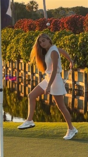 Amazing Golf Swing you need to see | Golf Girl awesome swing | Golf shorts | Gabriella DeGasperis
