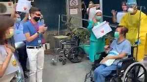 WATCH | GOOD NEWS: Cebu Doctors Hospital staff cheer as they send home 69-year-old Estrella Huang, its very first patient who recovered from COVID-19. Dr. Yong Larrazabal wrote on Facebook: "Our FIRST Covid positive patient Internal Medicine Specialist Dr. Estrella Huang 69yo is now Covid Negative(after more than 2 weeks in our C-Isolation Unit) and will be discharged today. Morale of our staff is good now especially with Dr. Huang’s discharge. A week & a half ago, her condition was going downhi