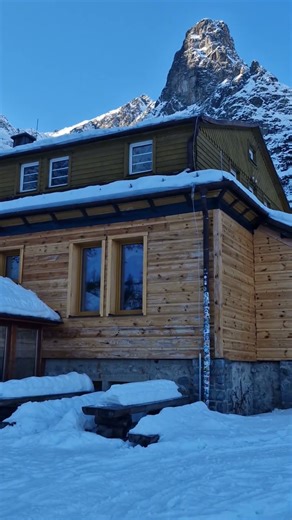 Chata pri Zelenom plese #mountains #hiking #mountainswiev #nature #shorts #hiking #trip #travel