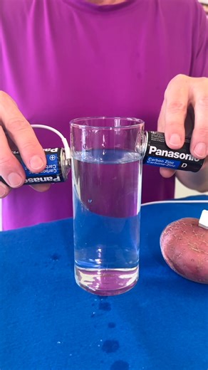 119K views · 490 reactions | It doesn't take a Genius to explain all 3. 勞 Some adults will find these science demonstrations difficult to explain. #explain #Science | The Gooch | Facebook