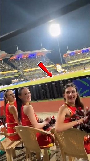 Funny Reaction from chhers leader of Punjab towards Rcb boys 🤣 #cheerleader #rcbfans #punjabkings