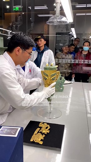 Explore the Sanxingdui Cultural Relics Restoration and Conservation Center to see how thin the ancient Chinese