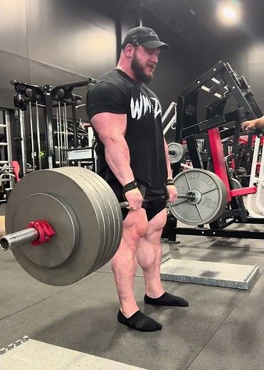 Hunter Labrada | Strength is picking up | 545lbs x 8reps #OffSeason2024 #OpenBodybuilding #LegDay