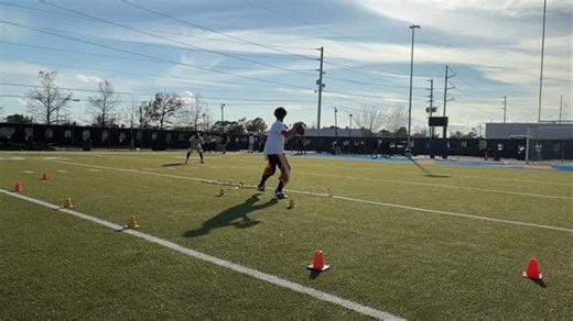 harrellathletictraining on Instagram: "Technique clean up so standby 😉 QB LOADING… @pop_cant_stop11"