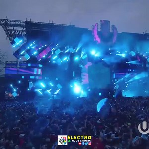 167K views · 11K reactions | TEMAZO Un Clásico!! infinity x Tiësto - Siente la sensación música. Ultra Music Festival❤️⚡ sígue A  Electro & House music para obtener el mejor contenido #EDM https://www.instagram.com/electro_housemusic_official/ https://www.youtube.com/channel/UCeXsXCmg4ZhXC0SY-166NnA | Electro & House music | Facebook