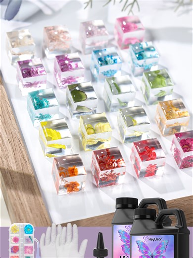 ✨ Trapped spring in a clear cube! ✅ Perfect for keychains, fridge magnets, or desk decorThese mini dried flower cubes made with HeyClear UV Resin are so satisfying to make!✅ 100% crystal clear & yellow-resistant✅ Super beginner-friendly, no fancy tools needed #ResinCraft #UVResin #DriedFlowerResin #MiniCrafts #HeyClearResin #CustomGift #valentinesdaydiy #handmadegifts #HeyClear