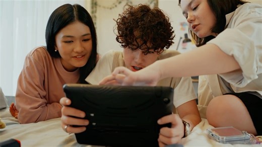 EarMaster on Instagram: "🔔New in EarMaster: MELODIA — The classic sight-singing method comes to life in EarMaster! We're so excited to present you a brand-new course to use in EarMaster on iOS, Android, Windows and Mac: namely MELODIA! To celebrate the release, we're having a 25% OFF time-limited launch offer until September 21, 2025! Get it now inside the EarMaster app, or at www.earmaster.com! #musiceducation #eartraining #musicedtech #learnmusic #vocallessons #earmaster #musicapplicat