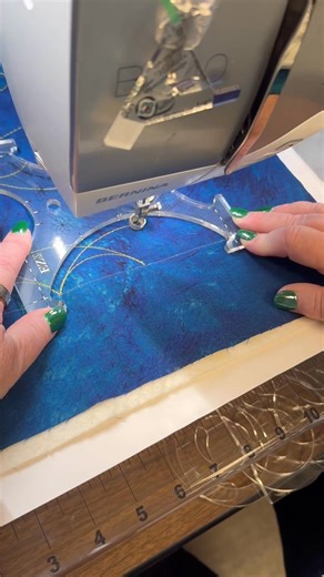 Template used: Pointed Leaf/ Oval 2 #machinequilting #rulerwork #rulerworkquilting #quiltersrule #quilting #rulerquilting #sewing #modernquilting #quiltips #sewing #fabric #sewingmachine #quiltpattern #quiltshop #quiltstore #quiltproject #MadeinUSA #crafts #smallbusiness #quiltasyougo #blockdesign #borderdesign | Quilter's Rule