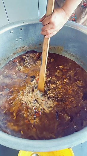 Delicious Simmering Stew Recipe to Warm Your Kitchen