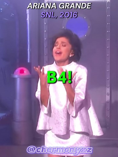 Ariana Grande's Mesmerizing Vibrato! Watch Now!