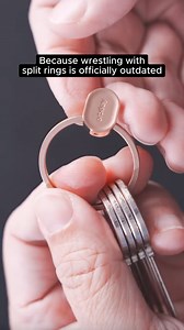 🔑No more broken nails fighting with keys! The Ring v2 has patented quick-release locking mechanism, making it easy to add or remove keys in seconds. ⭐️⭐️⭐️⭐️⭐️ rated 4.8 out of 5 from 513 customer reviews. Made with durable stainless steel, it's built to last and is backed with 30 day returns and a 2 year warranty. 📷 video review courtesy of Insta: @slashmode.edc | Orbitkey
