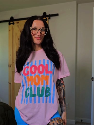 How cute is this tee?! Also, my lighting is so freaking awful in this video. The pink is a lighter pink and it's sooo cute😍 Wearing a size medium. I did size yo for a more oversized fit. Comfort colors tee! *I am 5'2 115lbs*