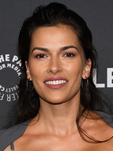 Sofia Pernas Pictures