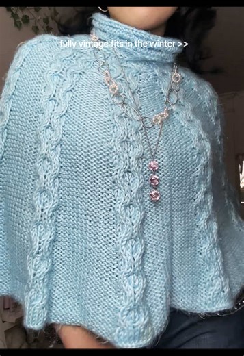 Vintage Winter Fashion: Stylish Poncho Outfit Ideas